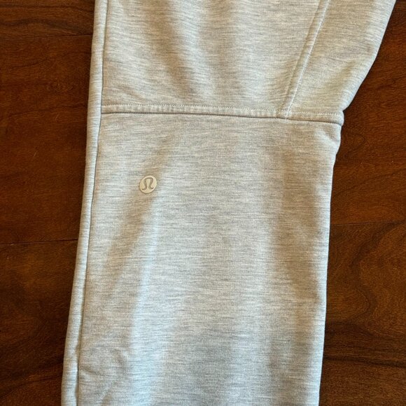 Lululemon Men's Gray Jogger Pants, Size XS - Picture 8 of 10